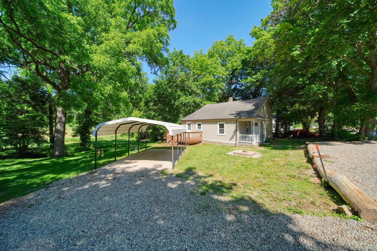 main property photo 12