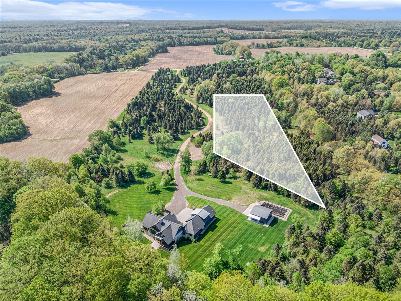 main property photo 0