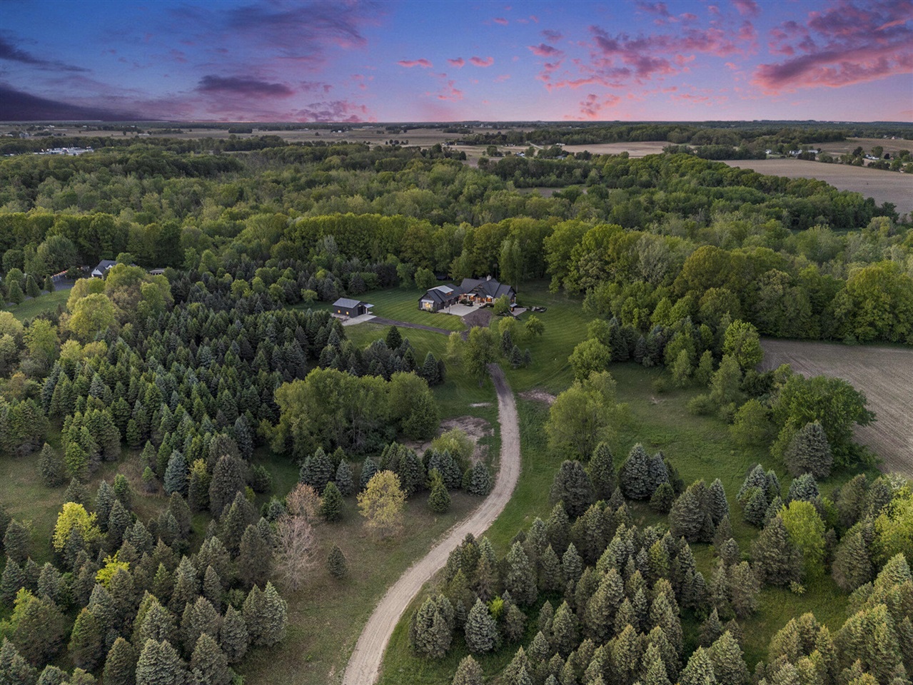 main property photo 3