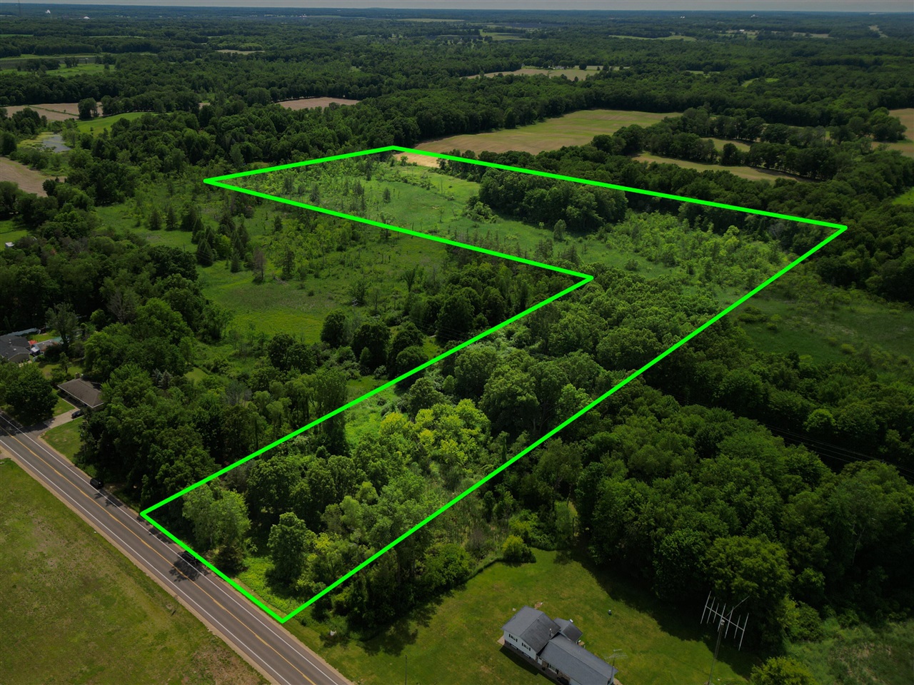 main property photo 32