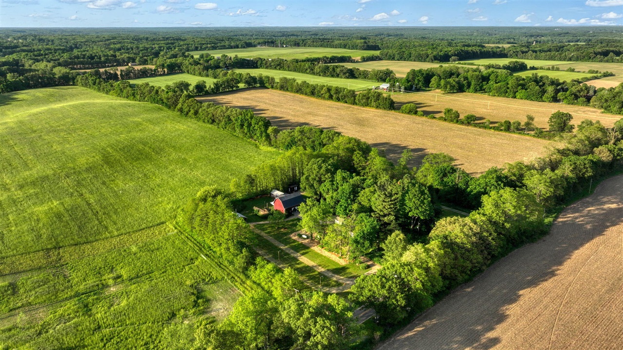 main property photo 94