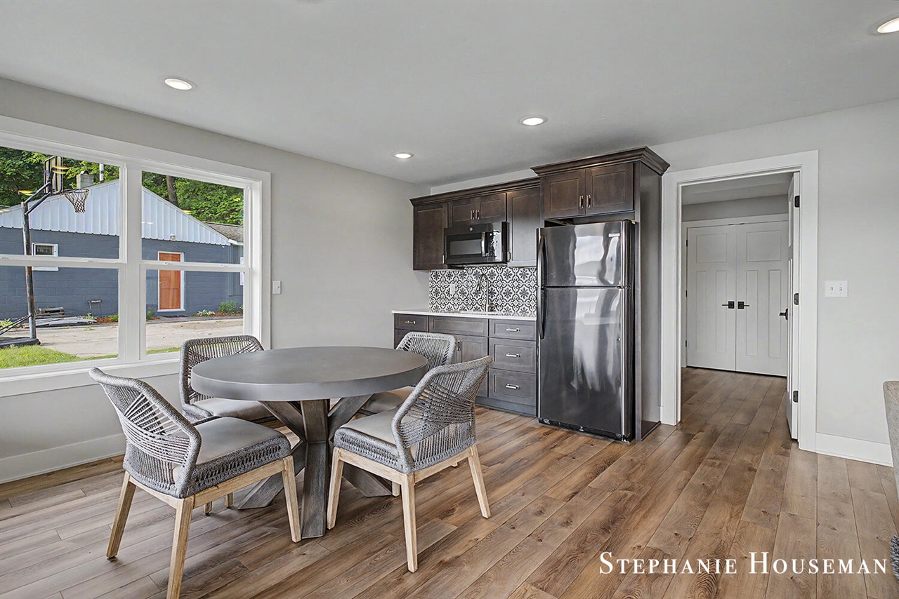 property viewer photo 41
