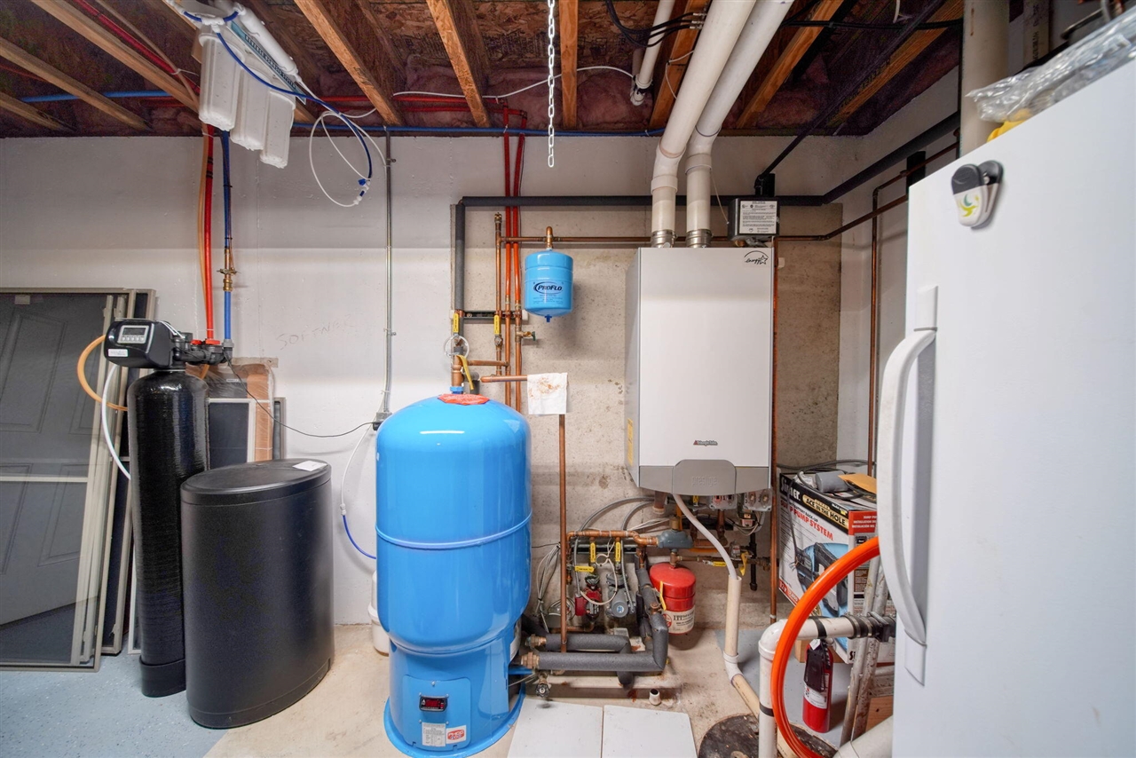 main property photo 60