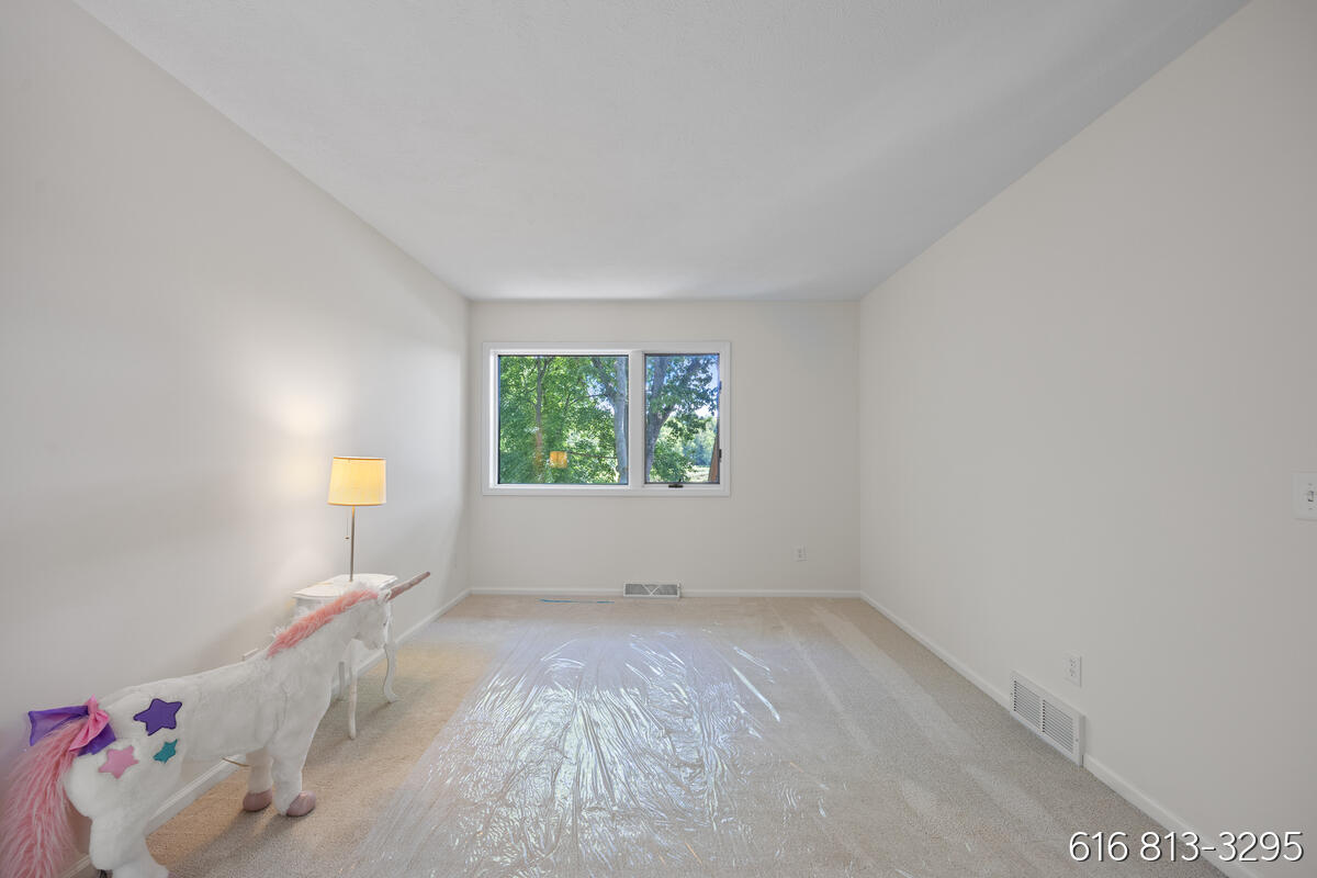 main property photo 79