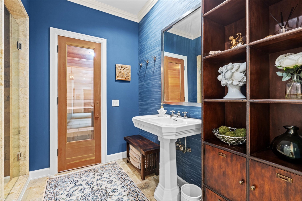 main property photo 60