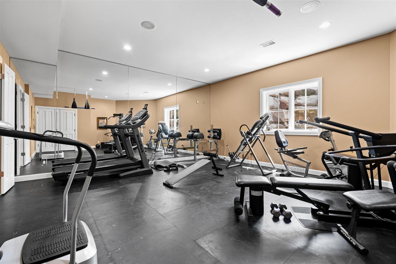 main property photo 88