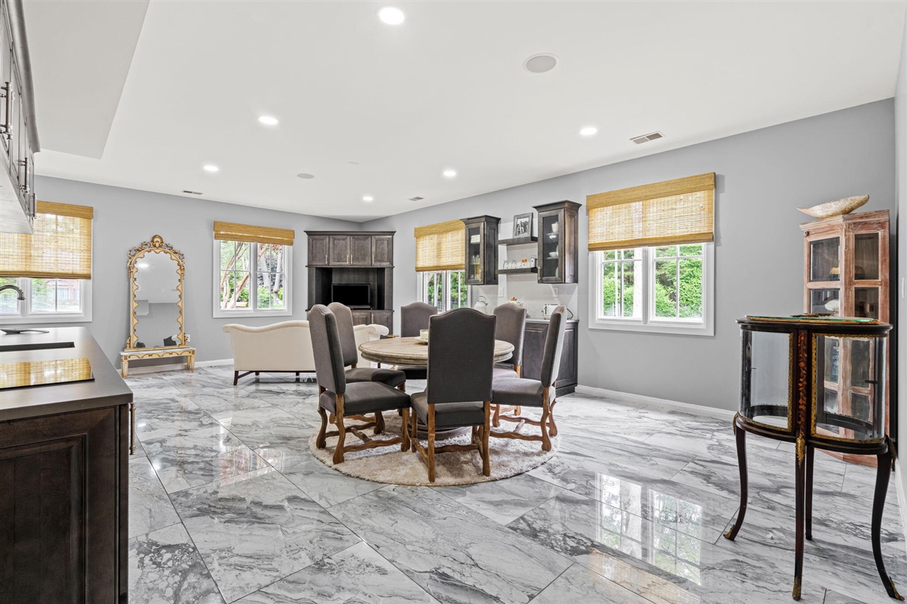main property photo 98