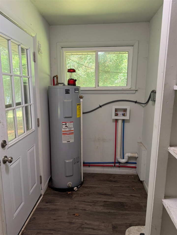 main property photo 14