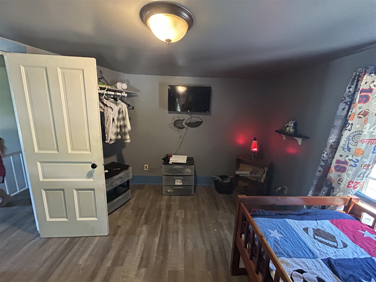 main property photo 16