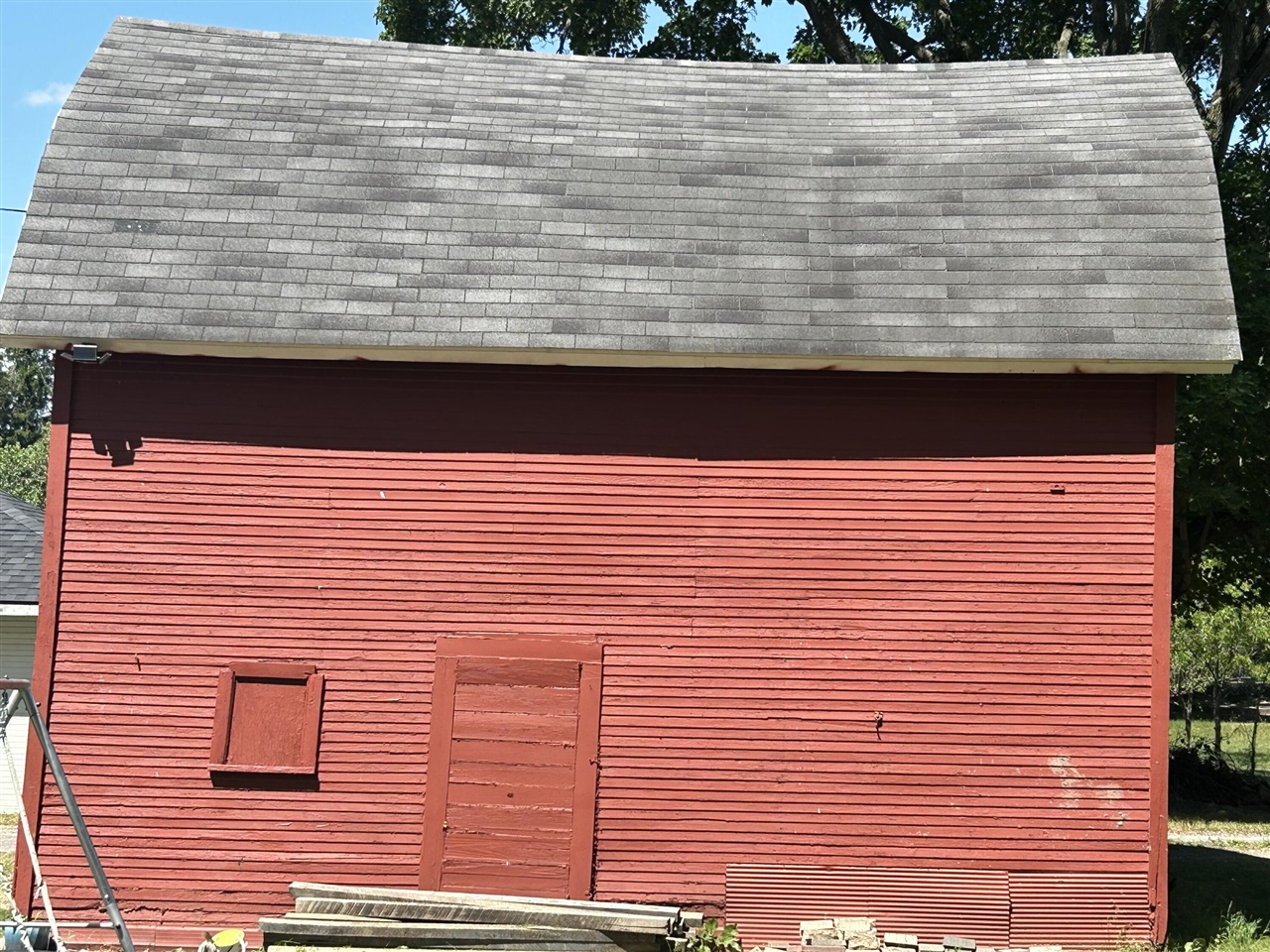 main property photo 23