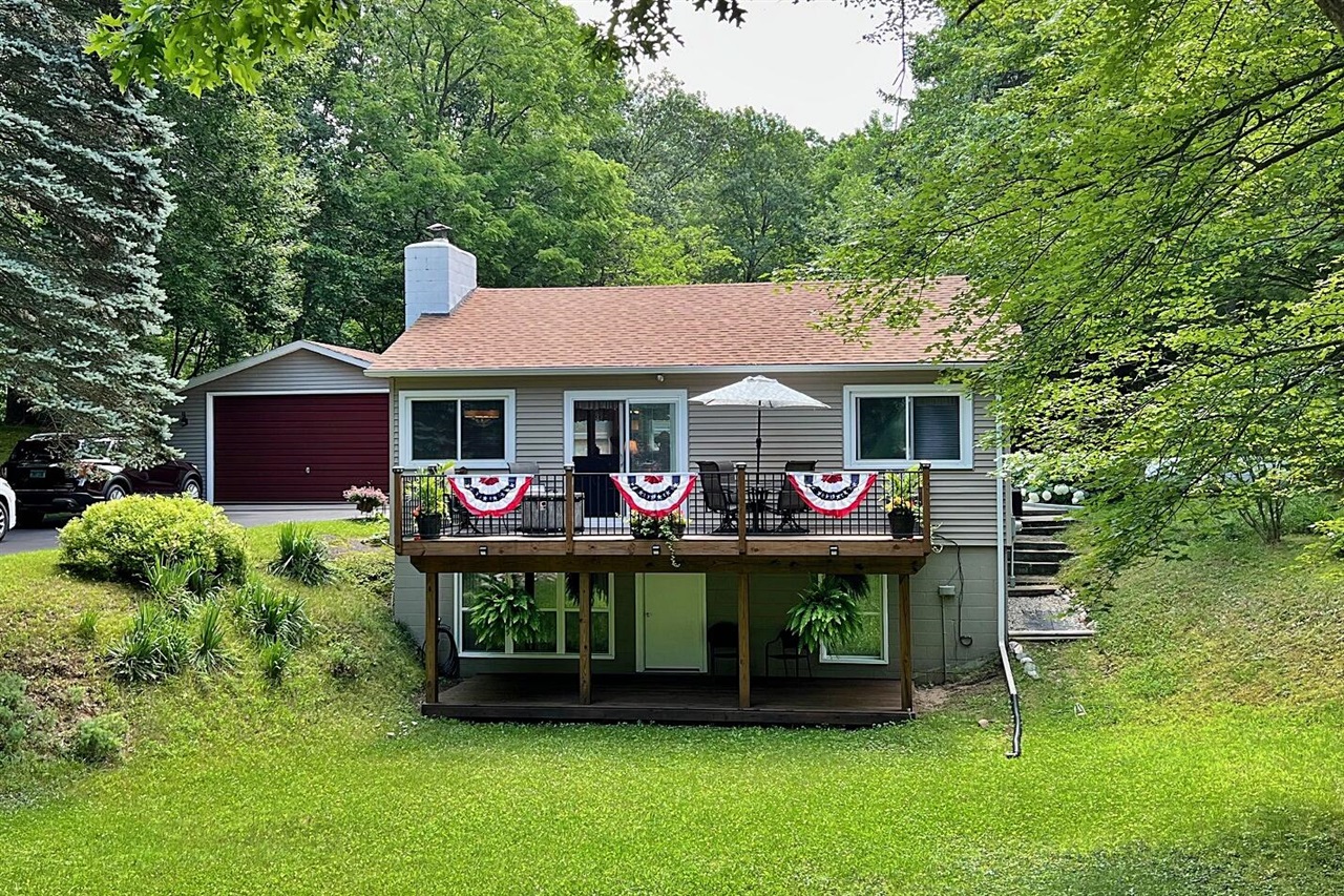 main property photo 0