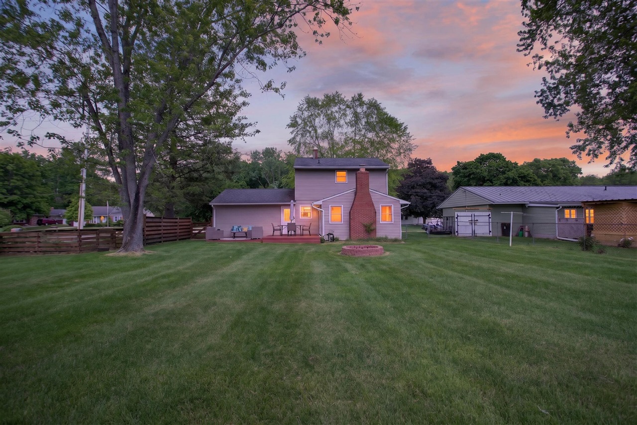 main property photo 28