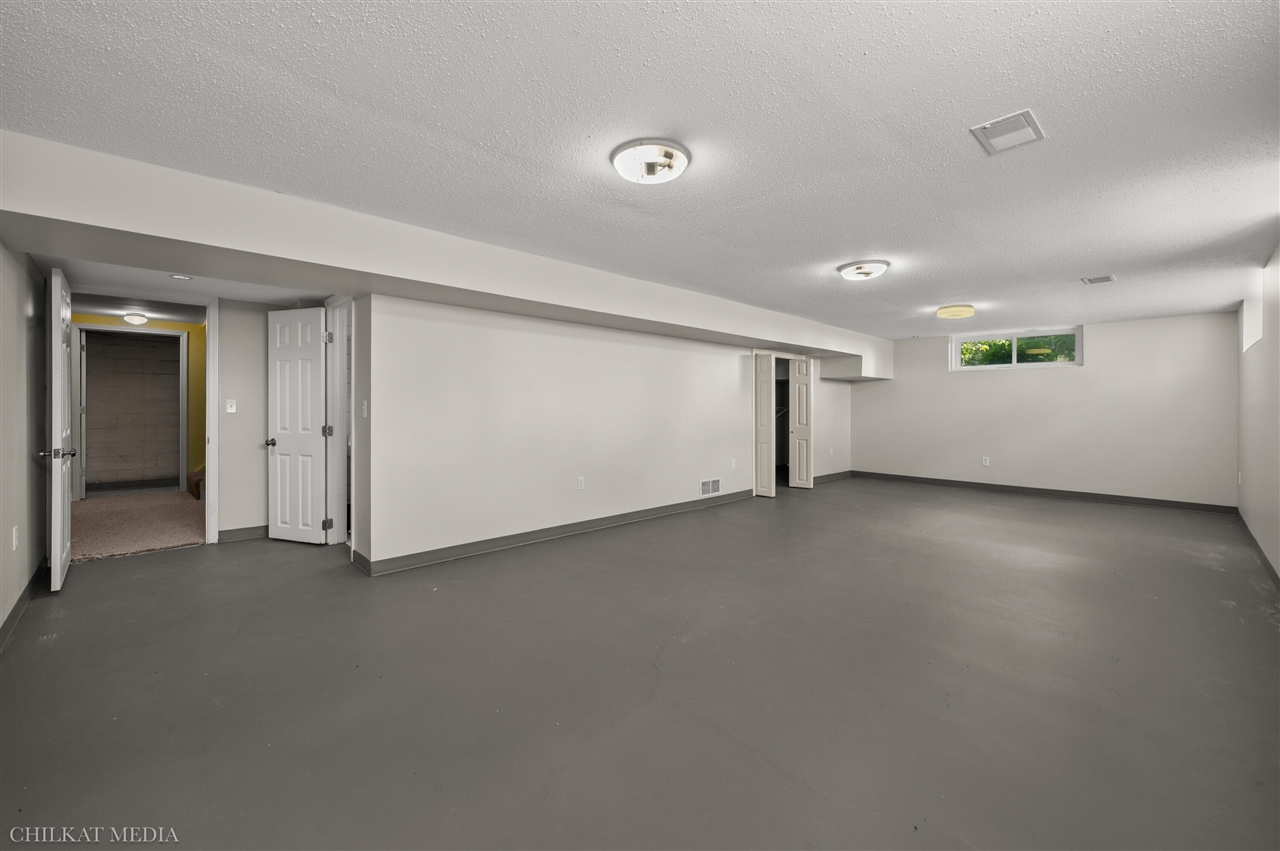 main property photo 68