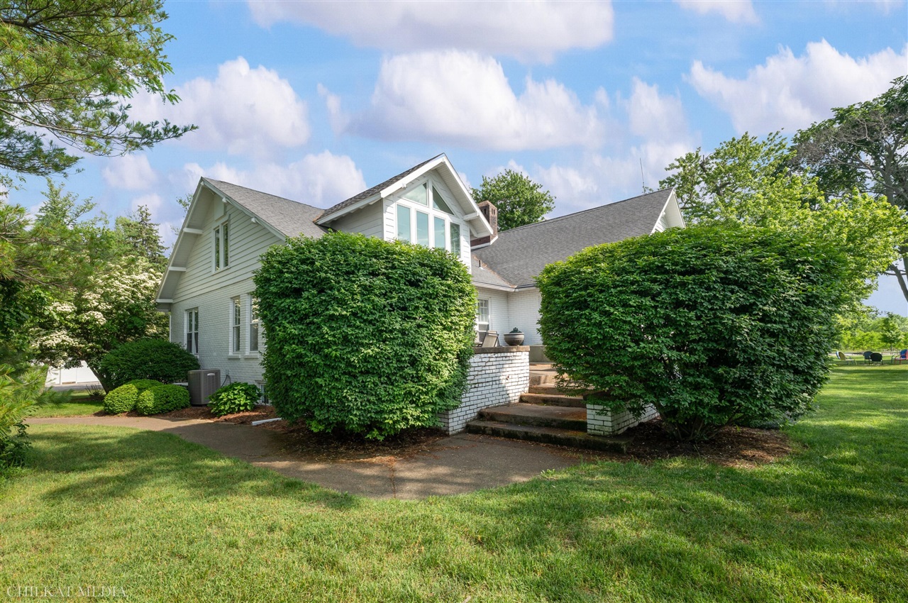 main property photo 80