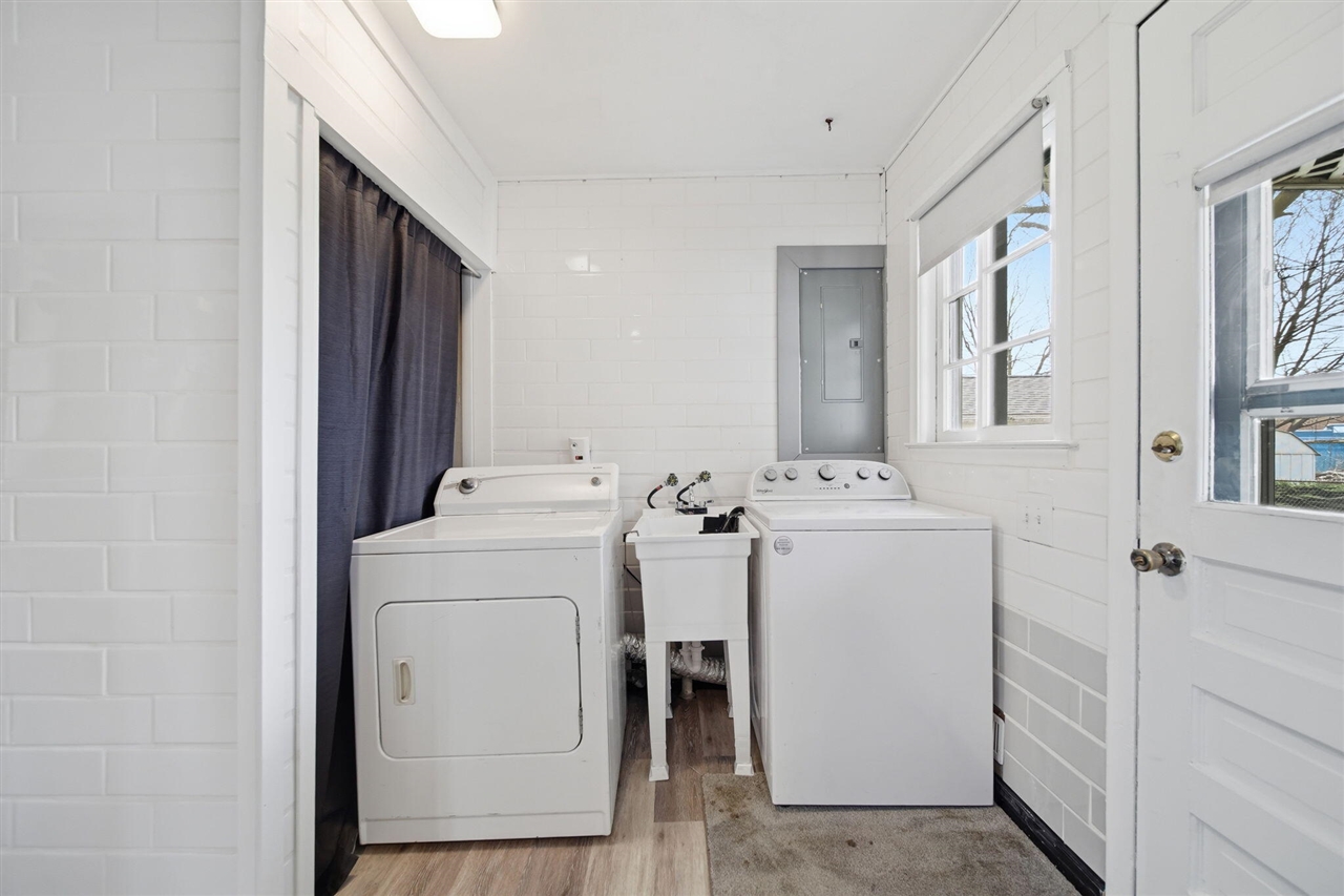 property viewer photo 11