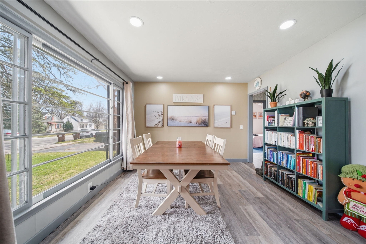 property viewer photo 4