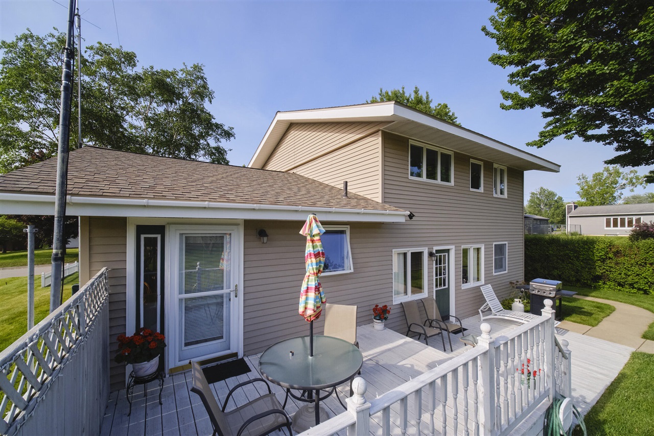 main property photo 3