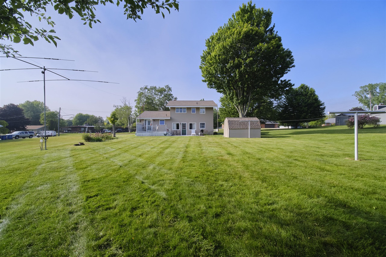 main property photo 37