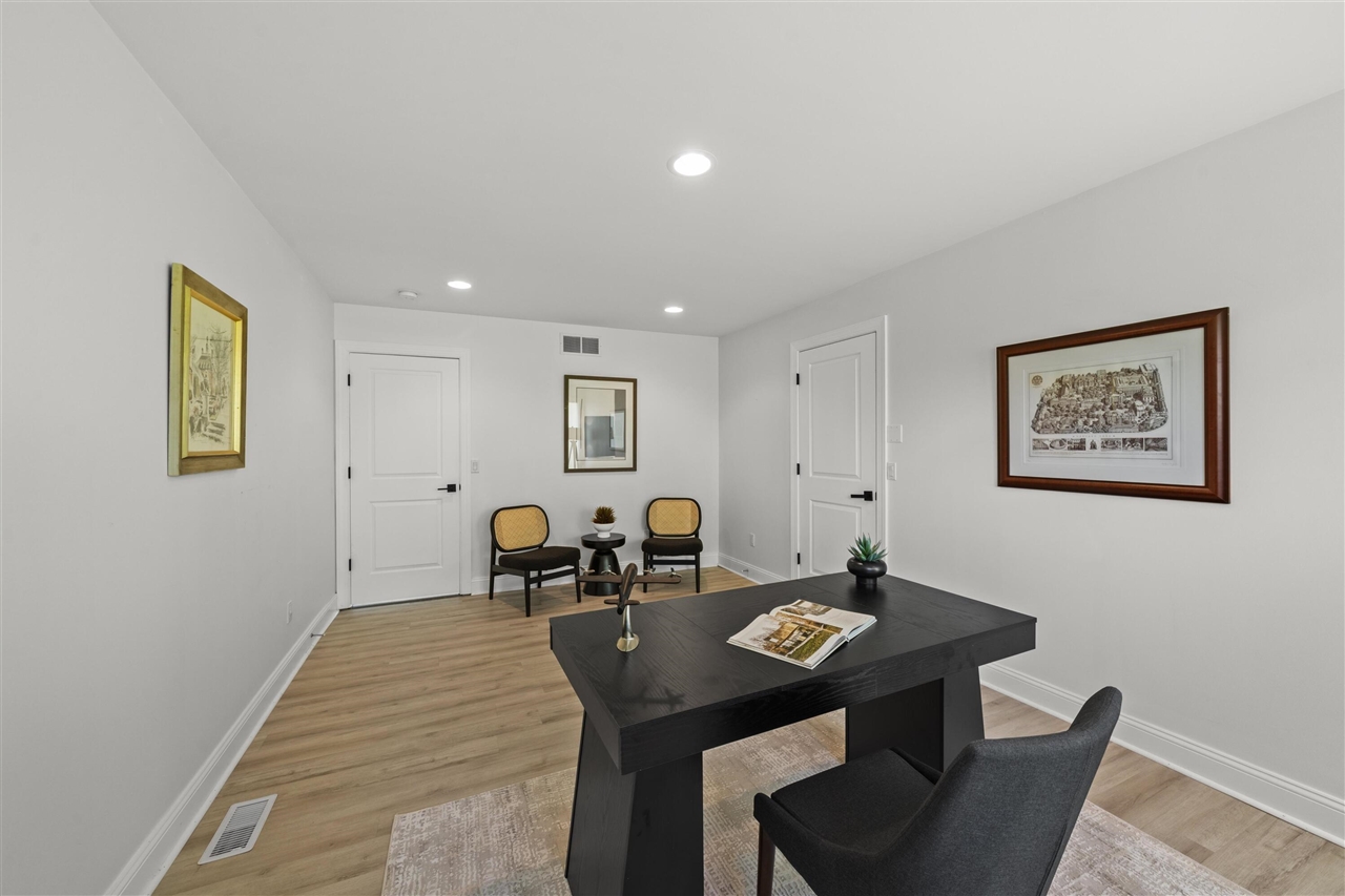 main property photo 67