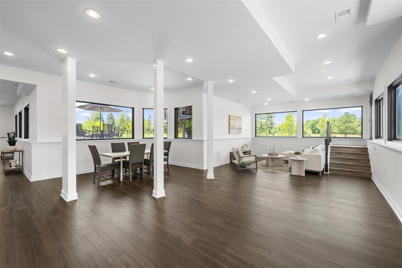 main property photo 78