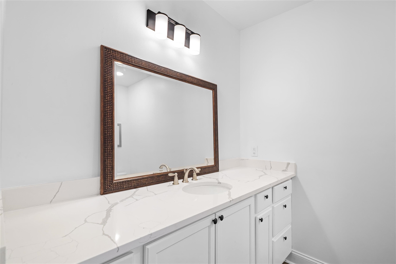 main property photo 84