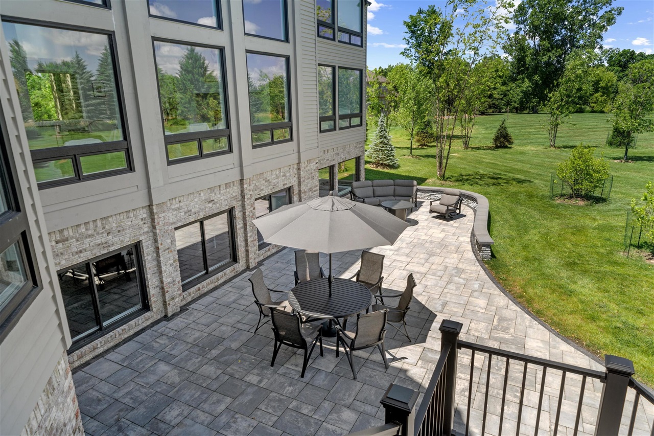main property photo 92