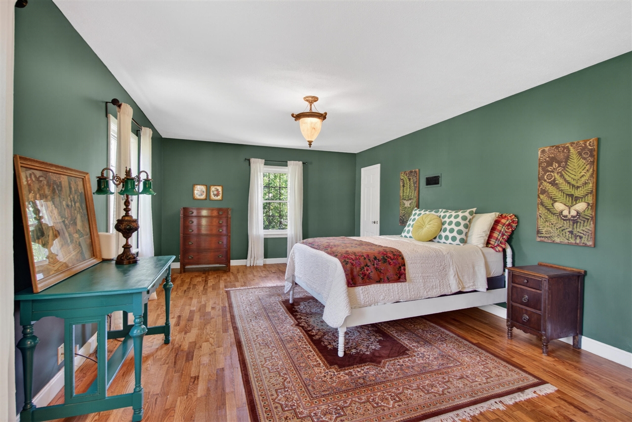 main property photo 66