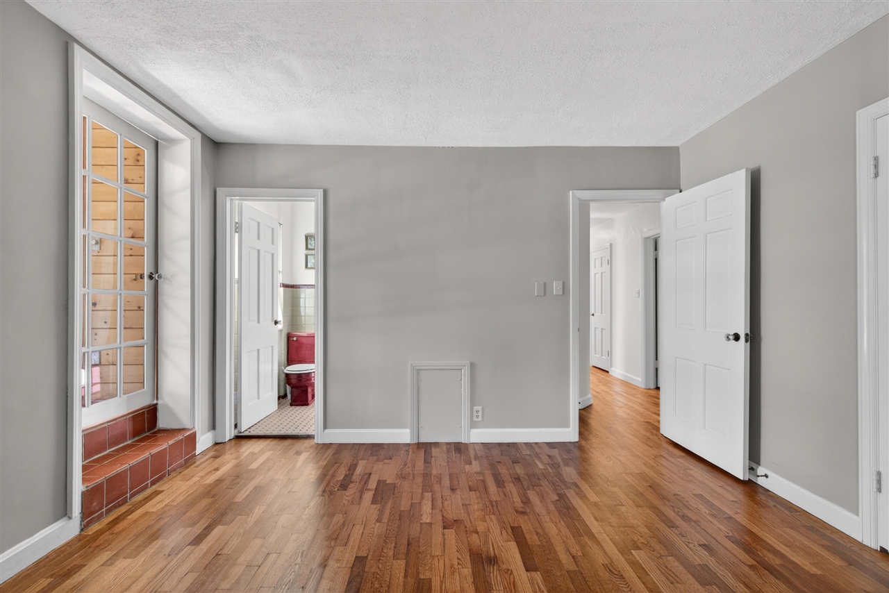 main property photo 73