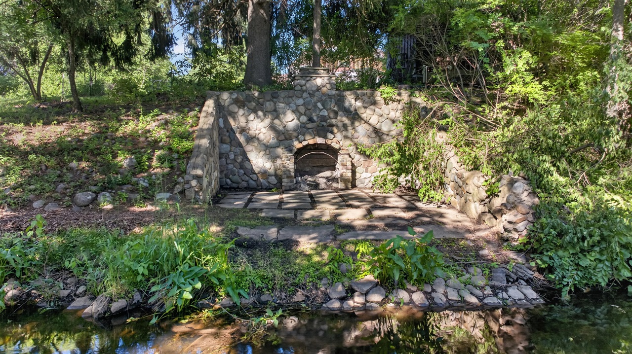 main property photo 83