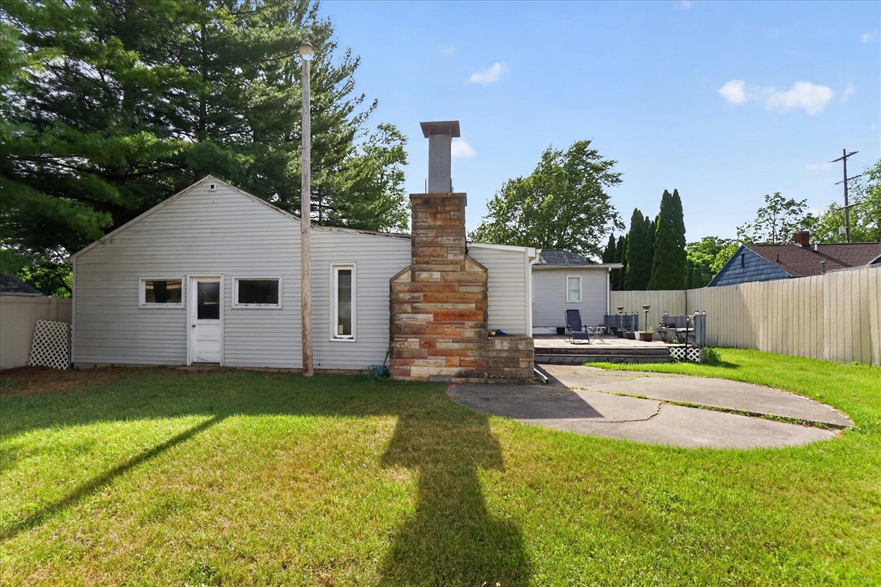 main property photo 38