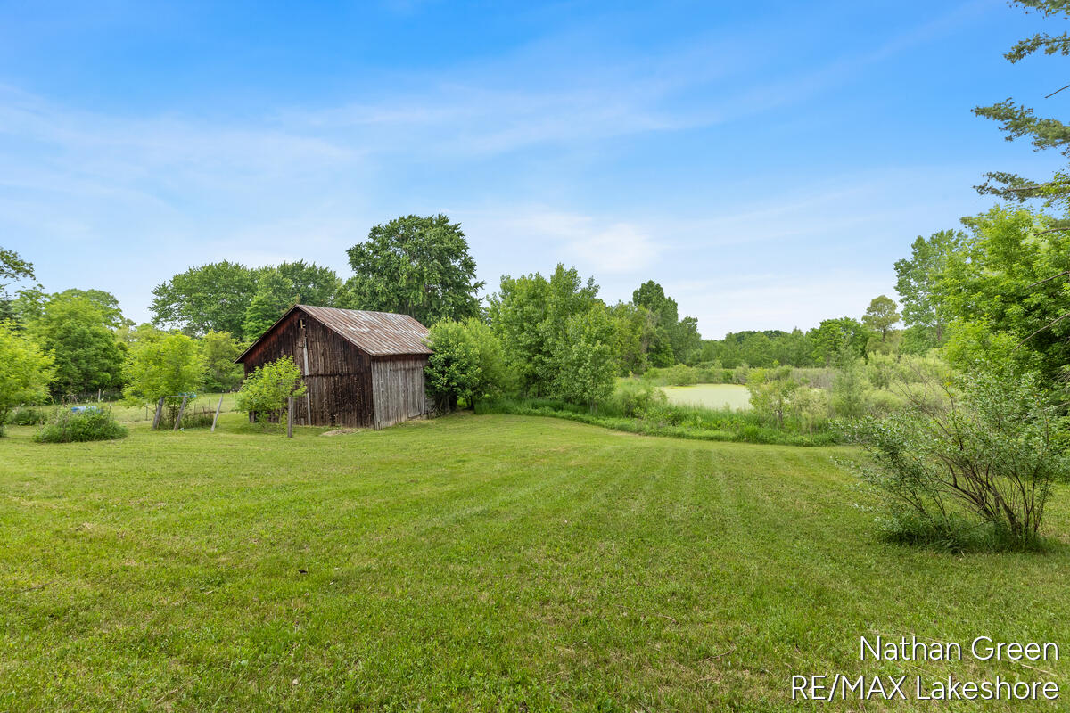 main property photo 25
