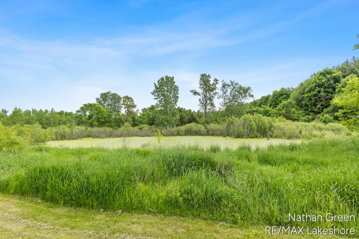 main property photo 26