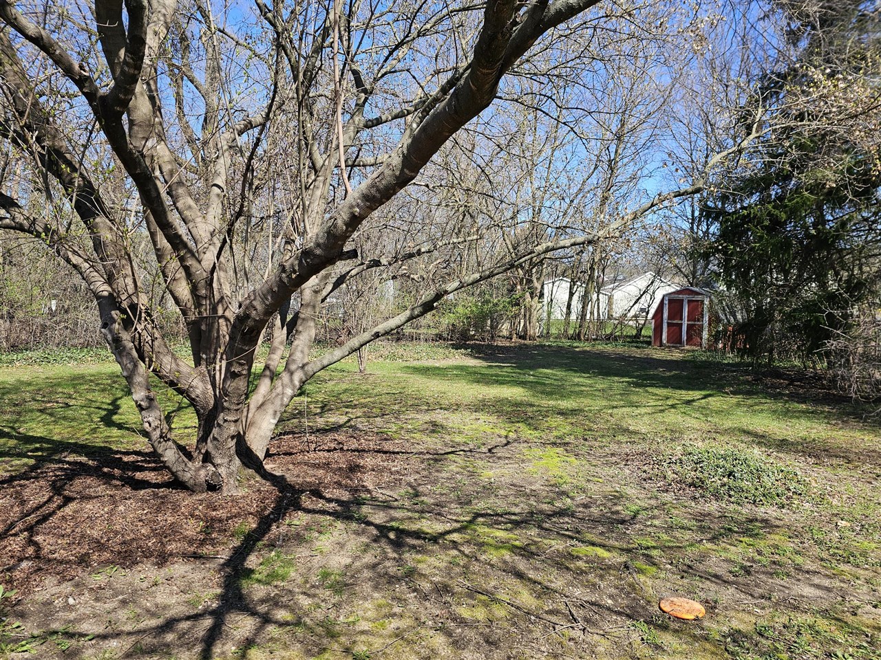 main property photo 33
