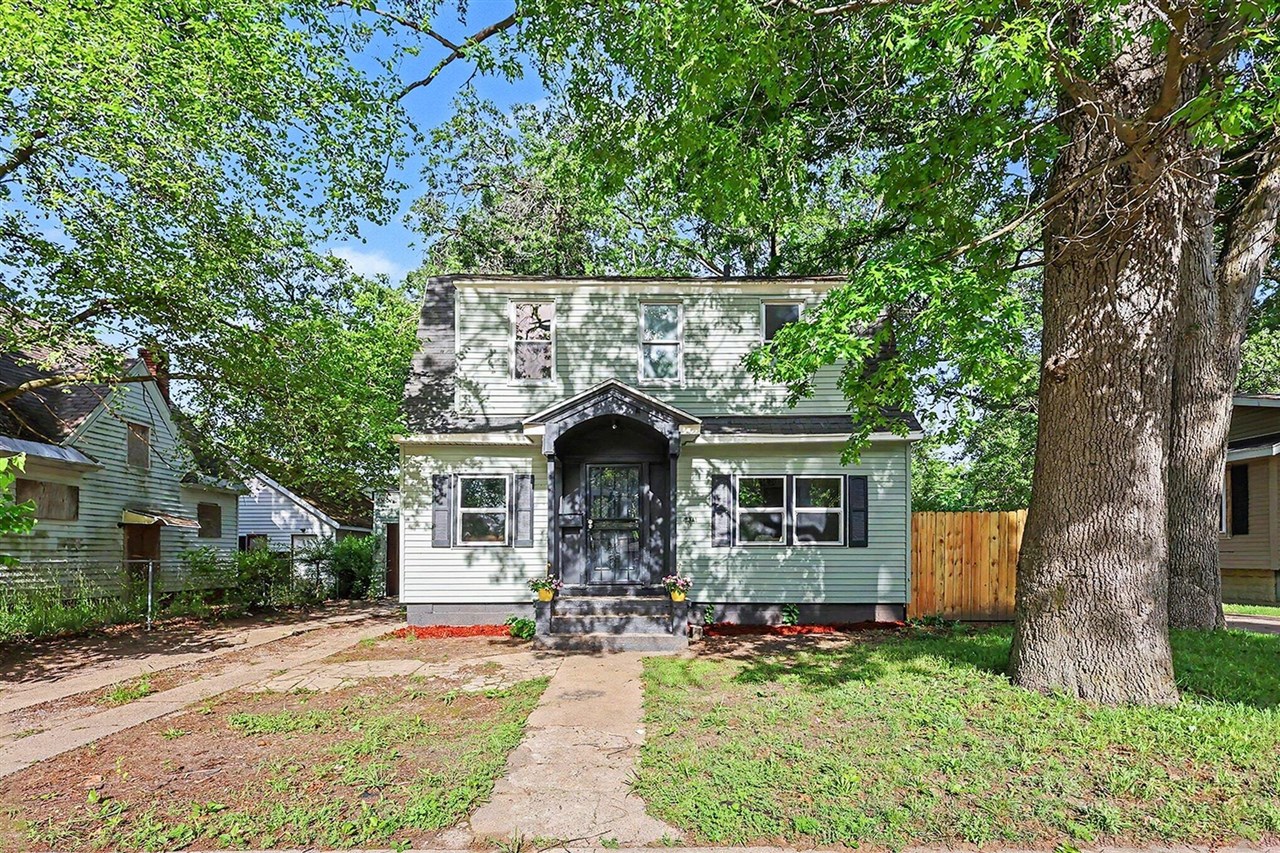 main property photo 1