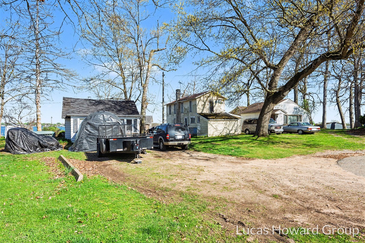 main property photo 33
