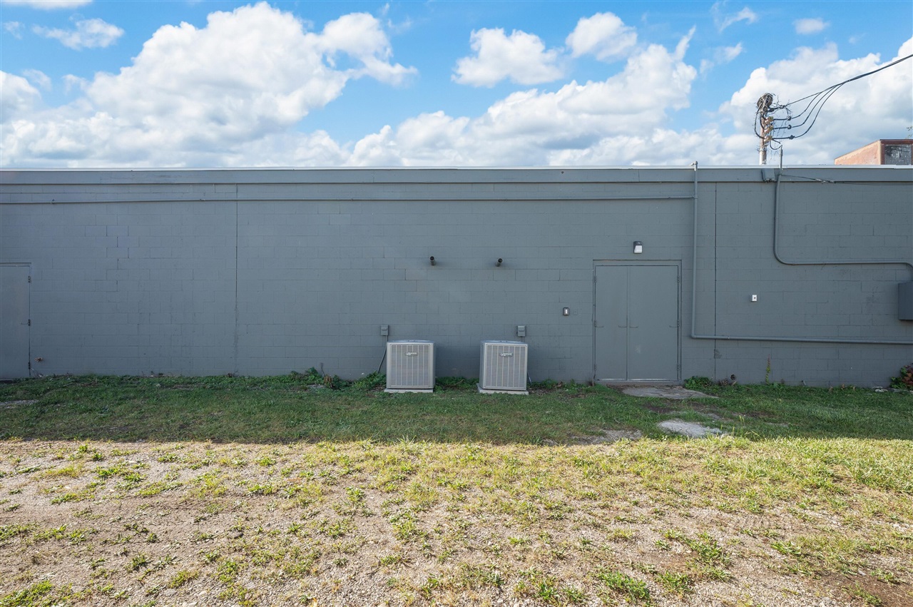 main property photo 26