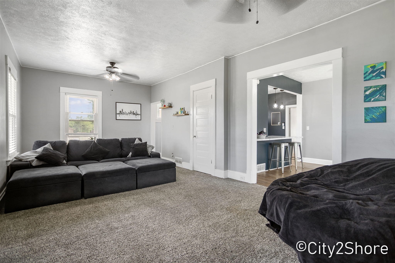 property viewer photo 10