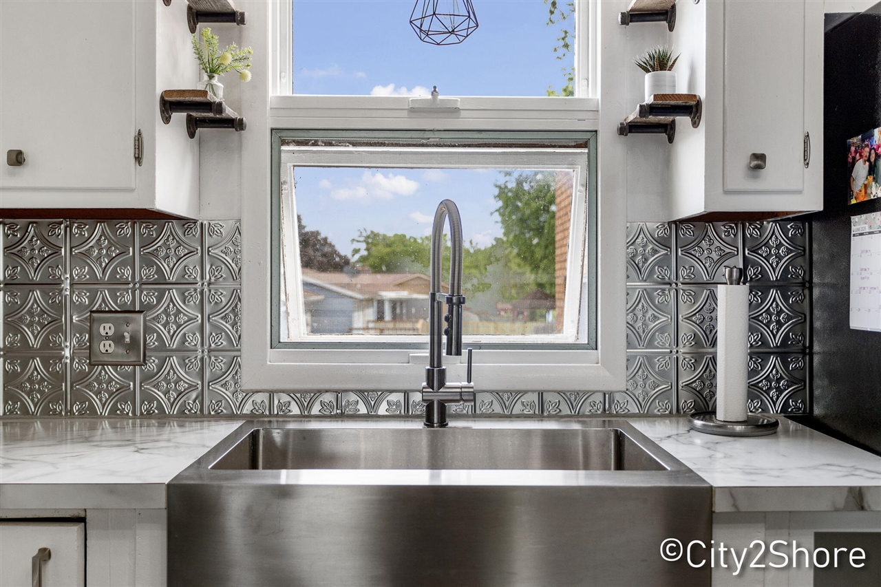 property viewer photo 24