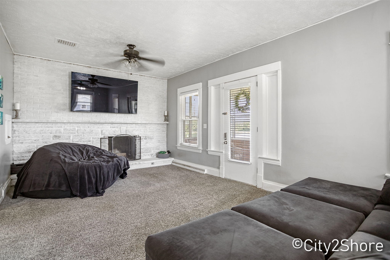 property viewer photo 6