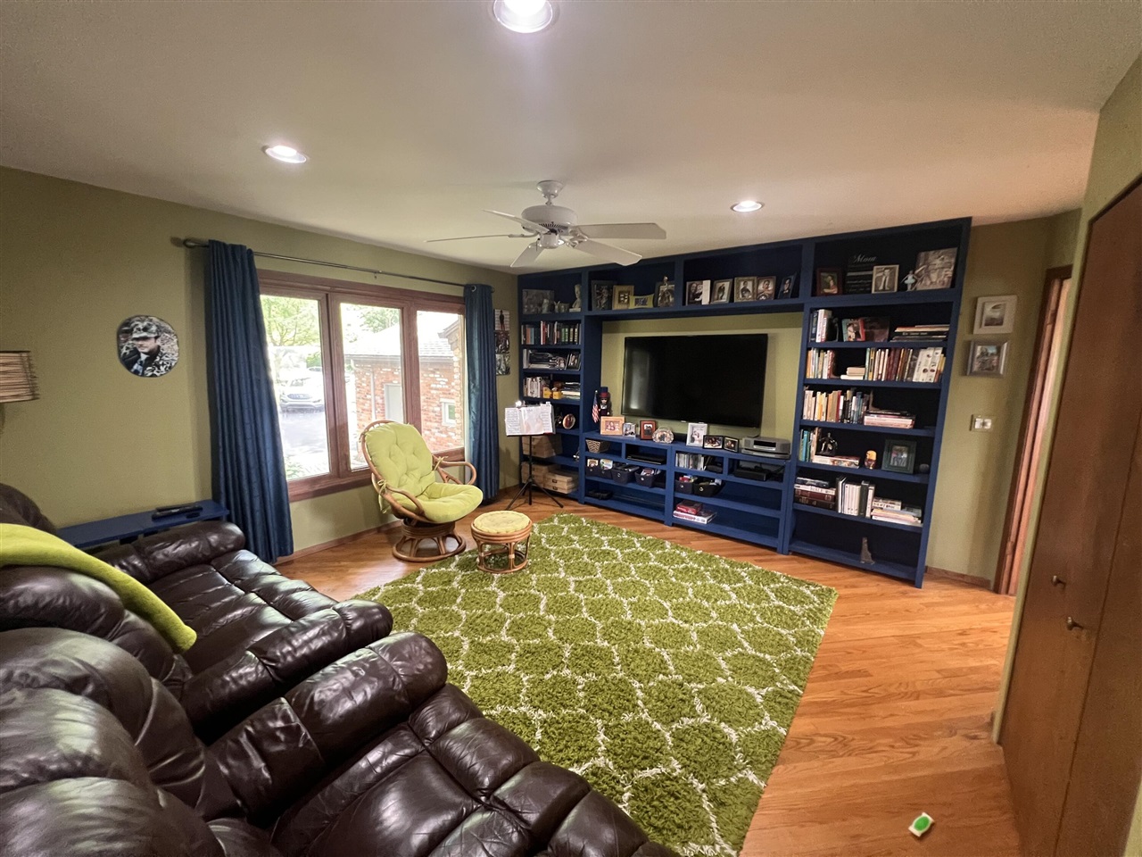 main property photo 20