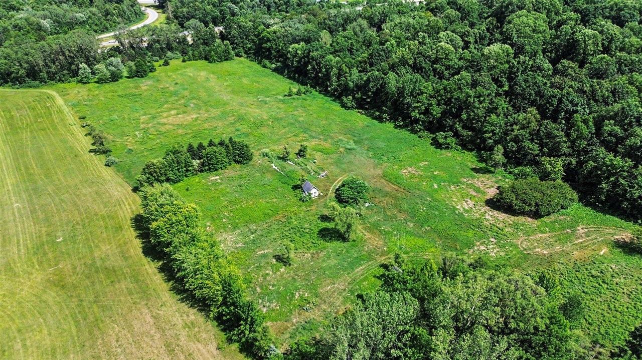 main property photo 17