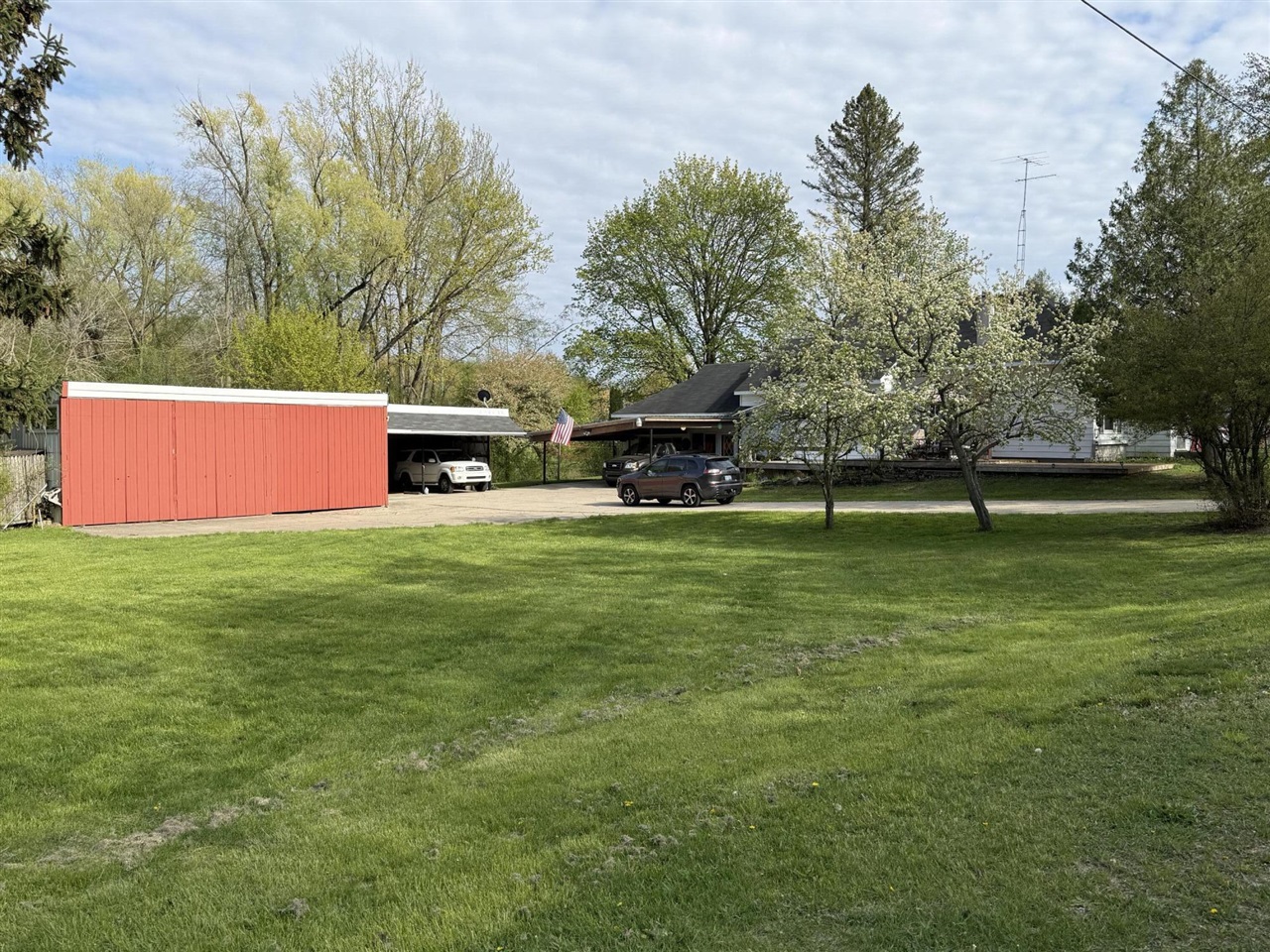 main property photo 7