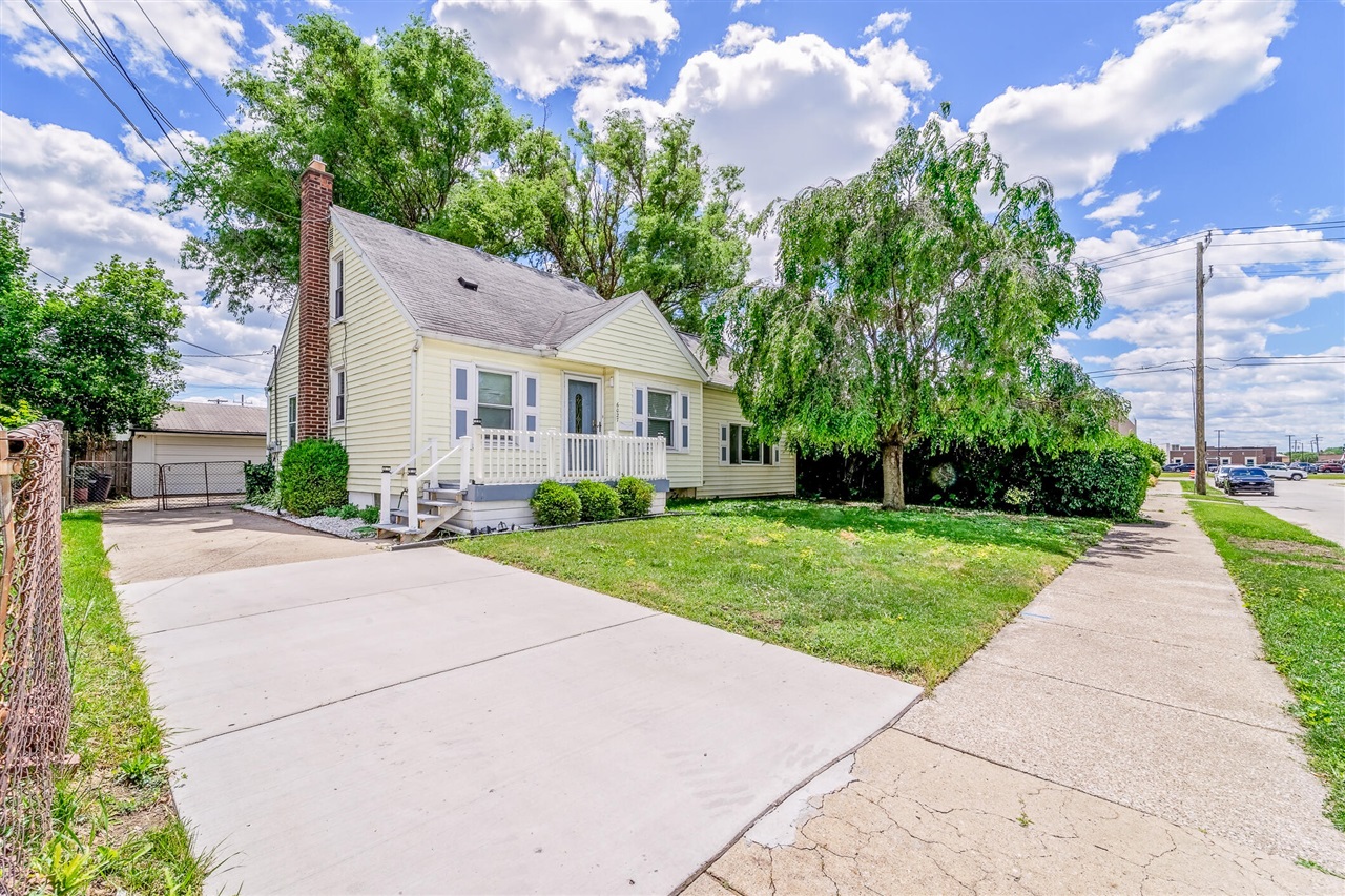 main property photo 38