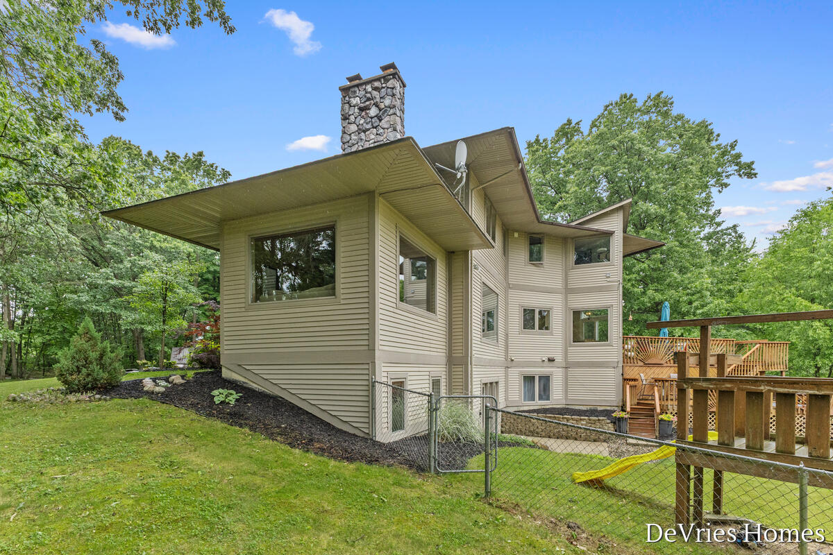 main property photo 43