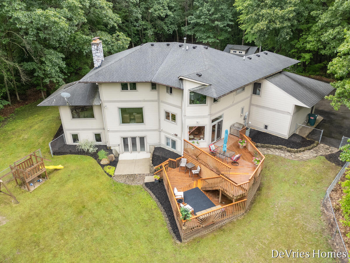 main property photo 44
