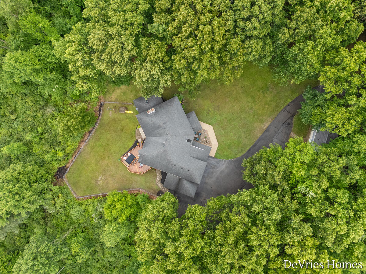 main property photo 47