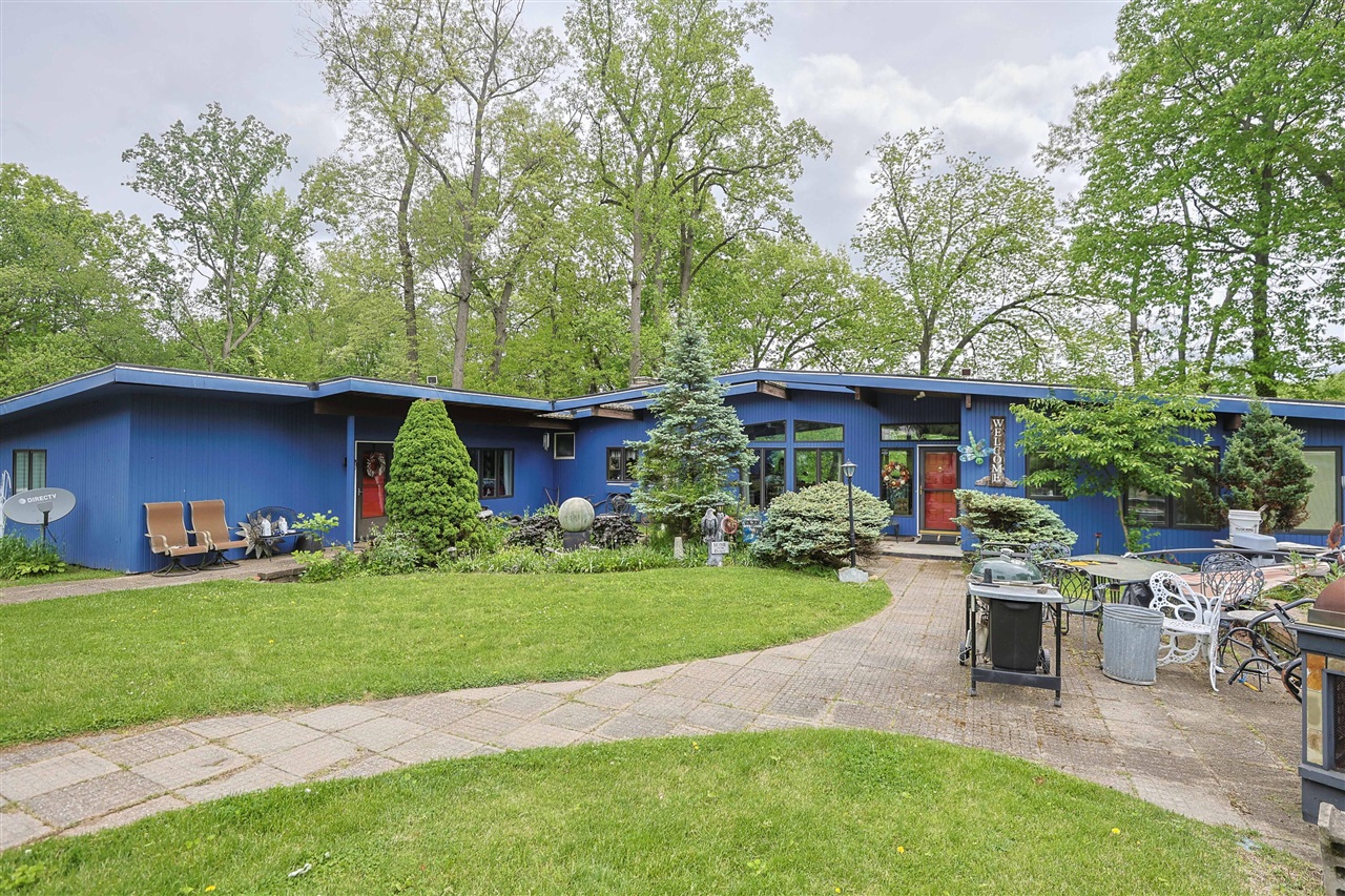 main property photo 0