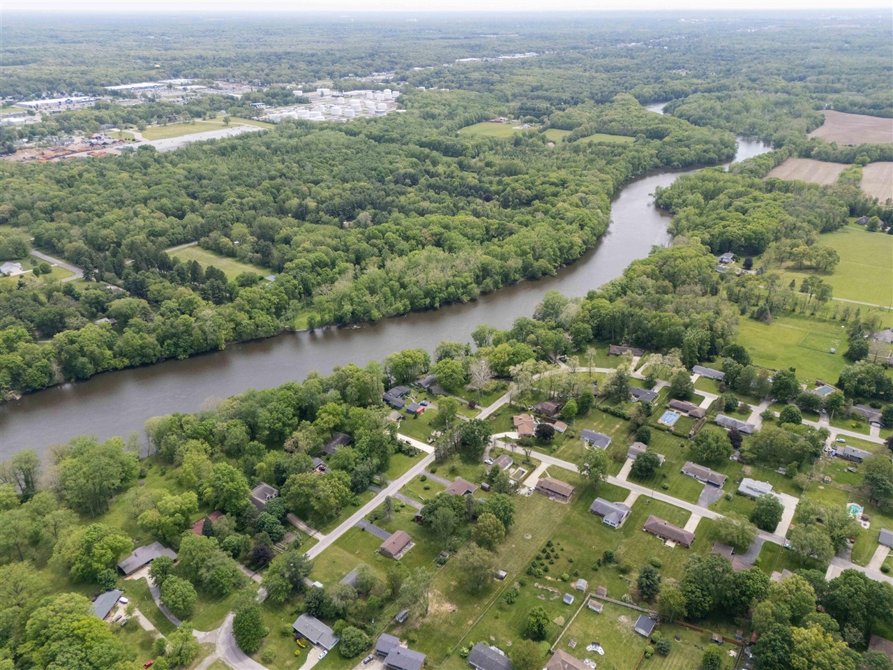 main property photo 33