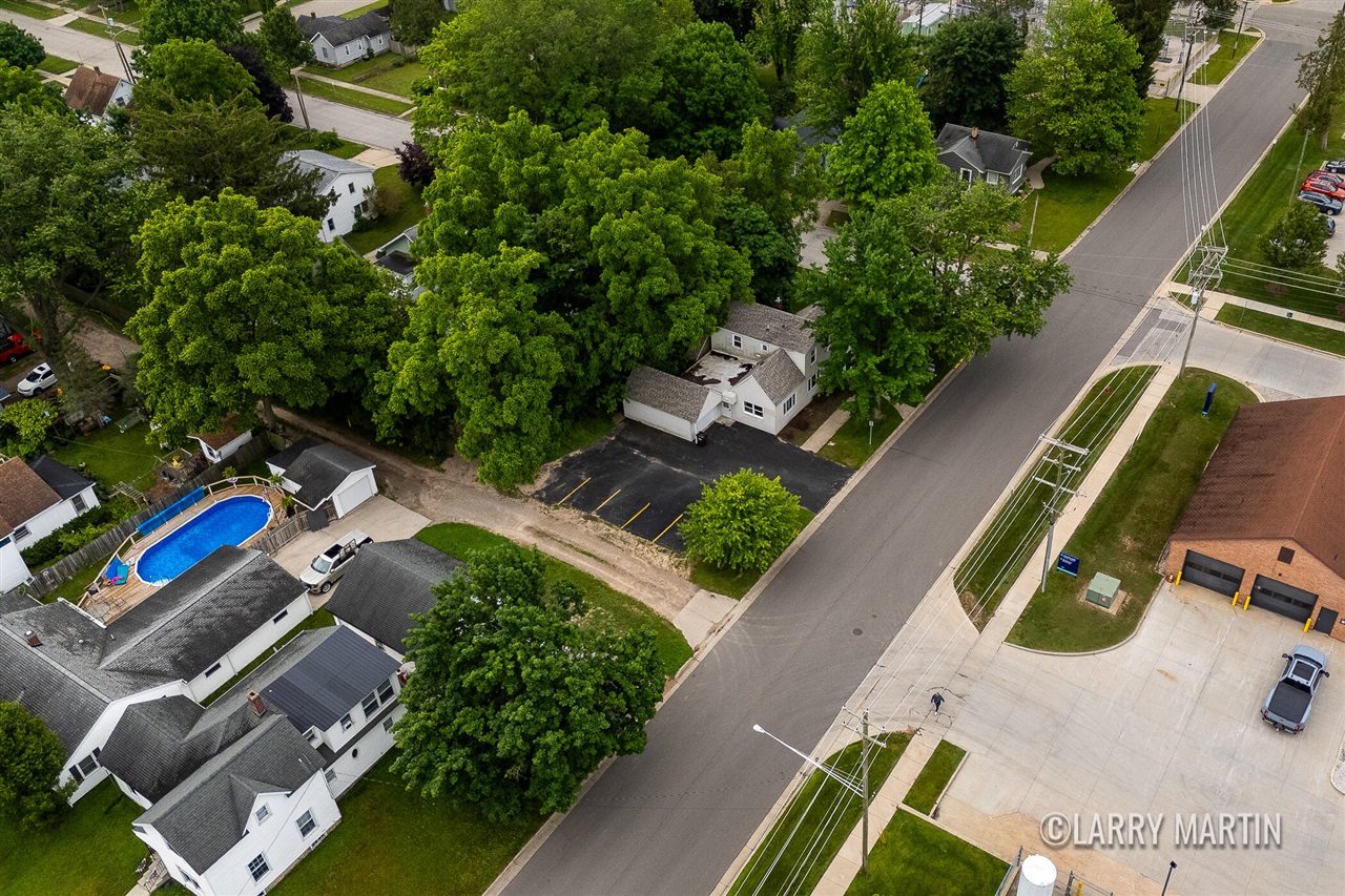 main property photo 19