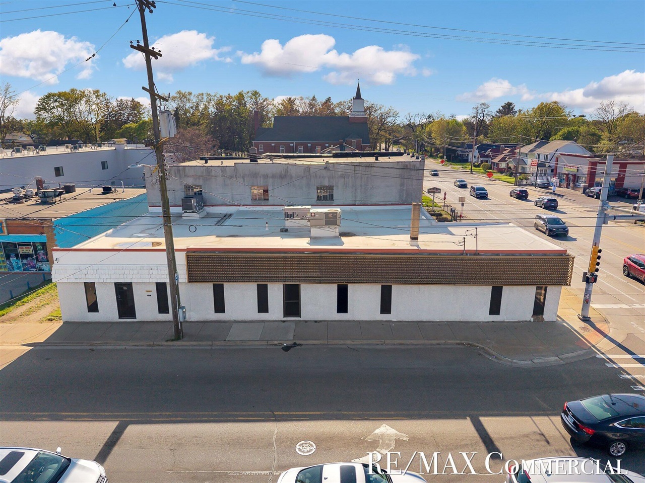 main property photo 14